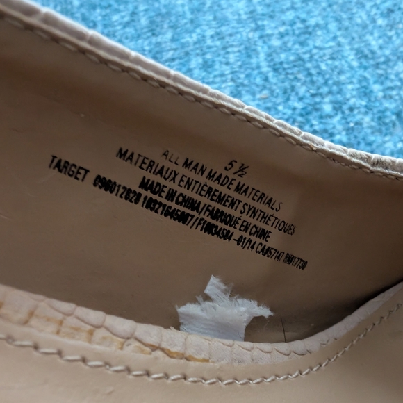 Like new delicate neutral unique Merona pumps Size 5½ - Picture 5 of 6